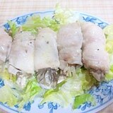 ルクエで～きのこと塩麹鶏のロール蒸ドレシングかけ